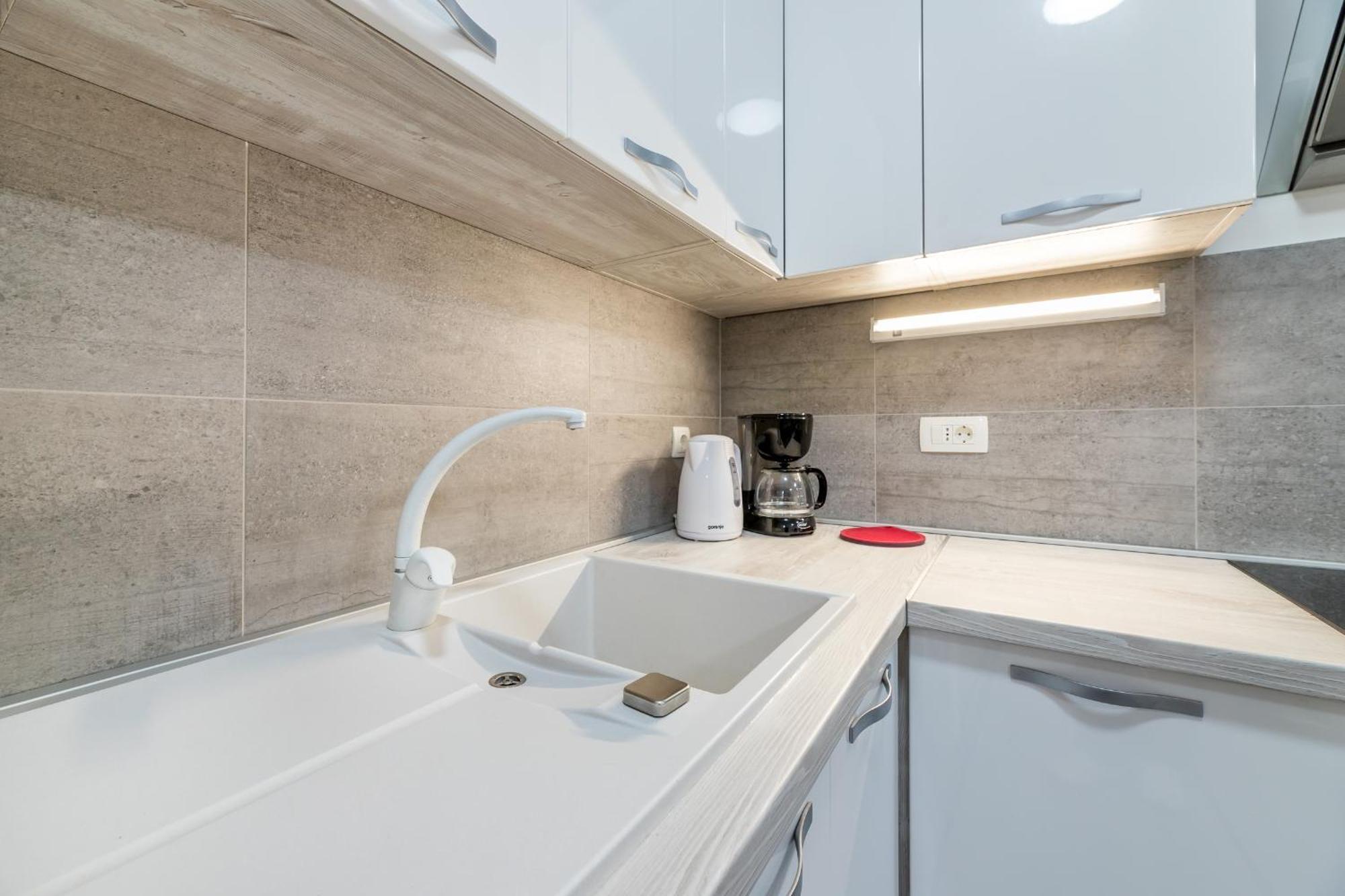 Apartment Lana Baska  Bagian luar foto